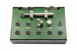 SP-65-20 (SMK-01-11) СПЕЙСЕР С ВИНТОМ-ЗАГЛУШКОЙ ДЛЯ ТИТАНОВЫХ СЕТОК, Ø6,5 ММ, ВЫСОТА 2,0 ММ